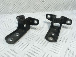 Mitsubishi Pajero Set di cerniere portiera anteriore GE2 / GF2