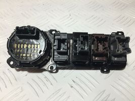 Nissan Pathfinder R51 Interrupteur de verrouillage centralisé 96988EB41A