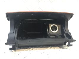 Mercedes-Benz E W211 Auton tuhkakuppi A2118100430