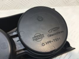 Nissan Qashqai Portavasos delantero 96965JD000