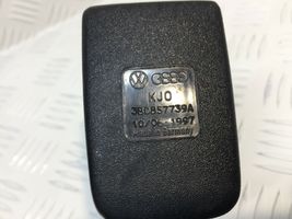 Volkswagen PASSAT B5 Keskipaikan turvavyön solki (takaistuin) 3B0857739A