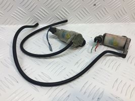 Nissan Patrol Y61 Pompe de lave-glace de pare-brise 2224590A