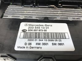 Mercedes-Benz C W203 Module de fusibles 2035451001