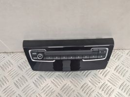 BMW 2 F46 Panel radia 9357784