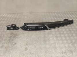 BMW 6 G32 Gran Turismo Rivestimento del vano portaoggetti del cruscotto 