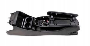 BMW 2 Active Tourer U06 Center console 