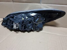 Volvo C30 Lampa przednia 