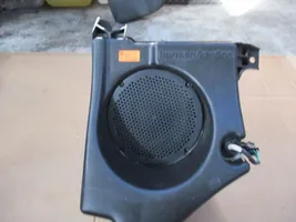 Mercedes-Benz ML W164 Subwoofer-bassokaiutin A1648203302