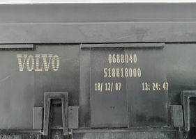 Volvo V50 Modulo fusibile 8688040