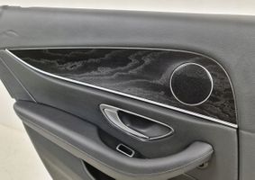 Mercedes-Benz E W213 Takaoven verhoilu A2137309705