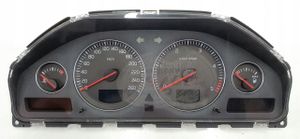 Volvo XC70 Speedometer (instrument cluster) 30746102