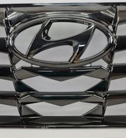 Hyundai Tucson IV NX4 Etupuskurin ylempi jäähdytinsäleikkö 