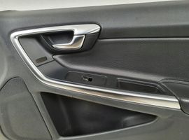 Volvo V60 Rivestimento del pannello della portiera anteriore 