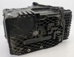 Volvo XC70 Battery box tray 31201029