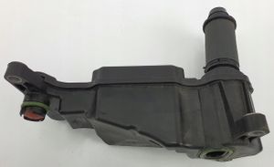 Mercedes-Benz A W176 Sfiato/tubo di sfiato/tubo flessibile A2700105401