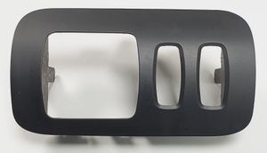 Renault Megane II Panel trim 8200079020