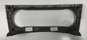 Mercedes-Benz C W203 Panelės apdailos skydas (centrinis) A2036804182