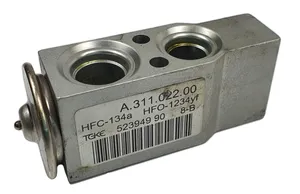 Opel Adam Air conditioning (A/C) expansion valve A31102200