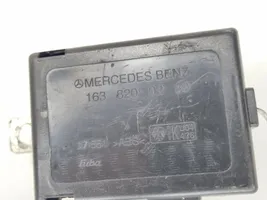 Mercedes-Benz ML W163 Pystyantennivahvistin 