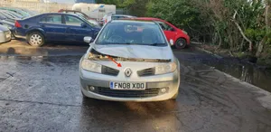 Renault Megane II Mostrina con logo/emblema della casa automobilistica 