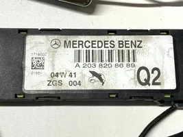 Mercedes-Benz C W203 Antenos stiprintuvas 