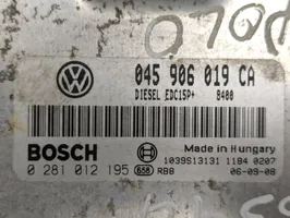 Volkswagen Polo IV 9N3 Komputer / Sterownik ECU i komplet kluczy 0281012195