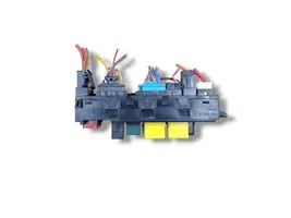 Mercedes-Benz E W210 Module de fusibles 0005401550