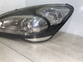 KIA Ceed Headlight/headlamp 9210141h