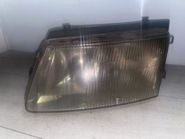 Volkswagen PASSAT B5 Lampa przednia 14869100