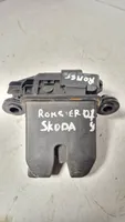 Skoda Roomster (5J) Takaluukun/tavaratilan lukon vastakappale 5j0827501b