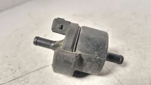 Volkswagen Touran I Valve vacuum 058133459