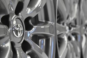 Lexus IS IV XE40 R17 alloy rim 