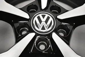 Volkswagen Golf VIII Cerchione in lega R19 