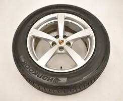 Porsche Macan R18 alloy rim 