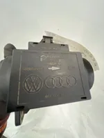 Volkswagen Multivan T4 Caudalímetro de flujo del aire 71822101