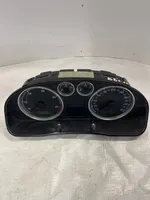 Volkswagen PASSAT B5.5 Geschwindigkeitsmesser Cockpit 3B0920826A