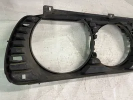 BMW 5 E28 Mascherina inferiore del paraurti anteriore 51131874645