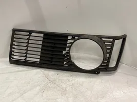 BMW 3 E21 Grille calandre supérieure de pare-chocs avant 1834760