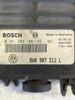 Volkswagen PASSAT B4 Sterownik / Moduł ECU 8A0907311L