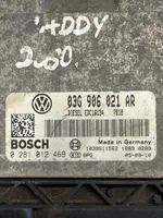 Volkswagen Caddy Calculateur moteur ECU 03G906021AR