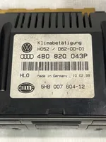 Audi A6 S6 C5 4B Oro kondicionieriaus/ klimato/ pečiuko valdymo blokas (salone) 4B0820043P