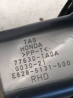 Honda CR-V Boczna kratka nawiewu deski rozdzielczej 8285131500