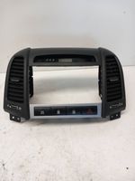 Hyundai Santa Fe Radion/GPS-laitteen pääyksikön kehys 945102B000