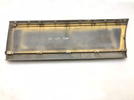 Mercedes-Benz E W124 Moulure de porte arrière 1246901840