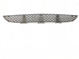 Mercedes-Benz E W210 Grille inférieure de pare-chocs avant 2108850053