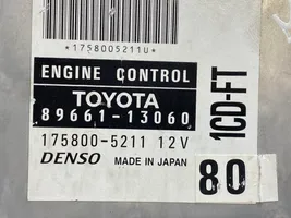 Toyota Corolla Verso E121 Moottorinohjausyksikön sarja ja lukkosarja 8966113060