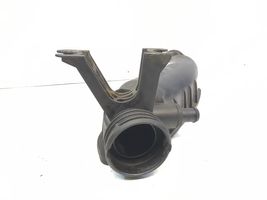 Mercedes-Benz C W203 Manguera/tubo del intercooler A2710901537