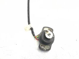 Opel Corsa C Pompe de direction assistée électrique 13205207