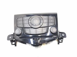 Chevrolet Cruze Console centrale, commande de multimédia l'unité principale 95485441