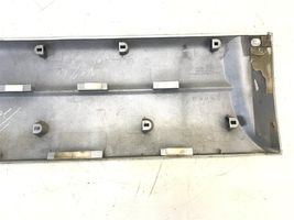 Suzuki Grand Vitara I Moulure de porte avant 7768165DA1